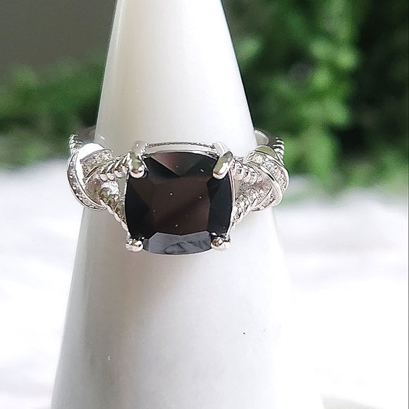 NWT Ryze Black Onyx Cubic Zirconia .925 Sterling Silver Knot Ring - Size 8.75 - Picture 4 of 9